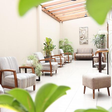 Hotel San Agustin Plaza Latacunga Esterno foto