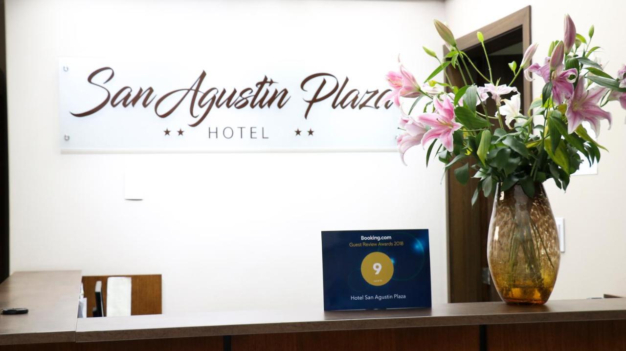 Hotel San Agustin Plaza Latacunga Esterno foto