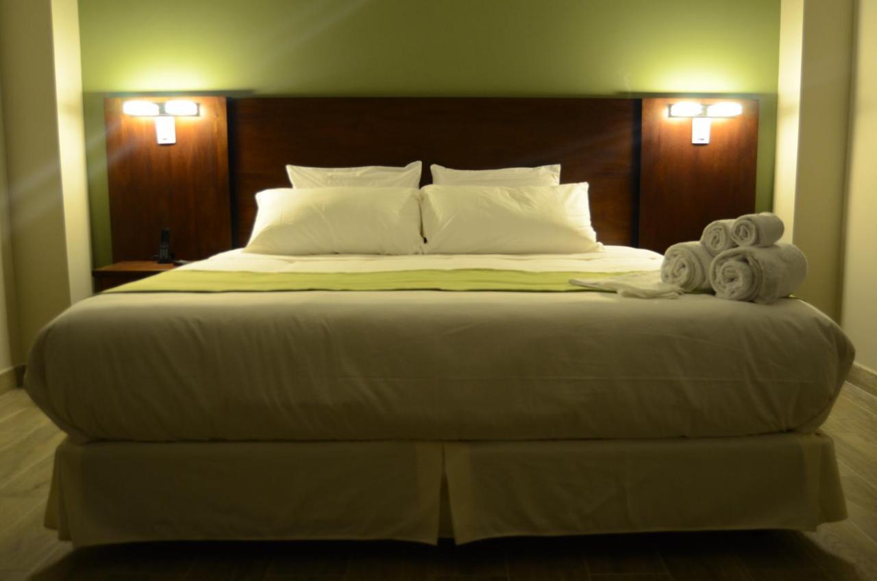 Hotel San Agustin Plaza Latacunga Esterno foto