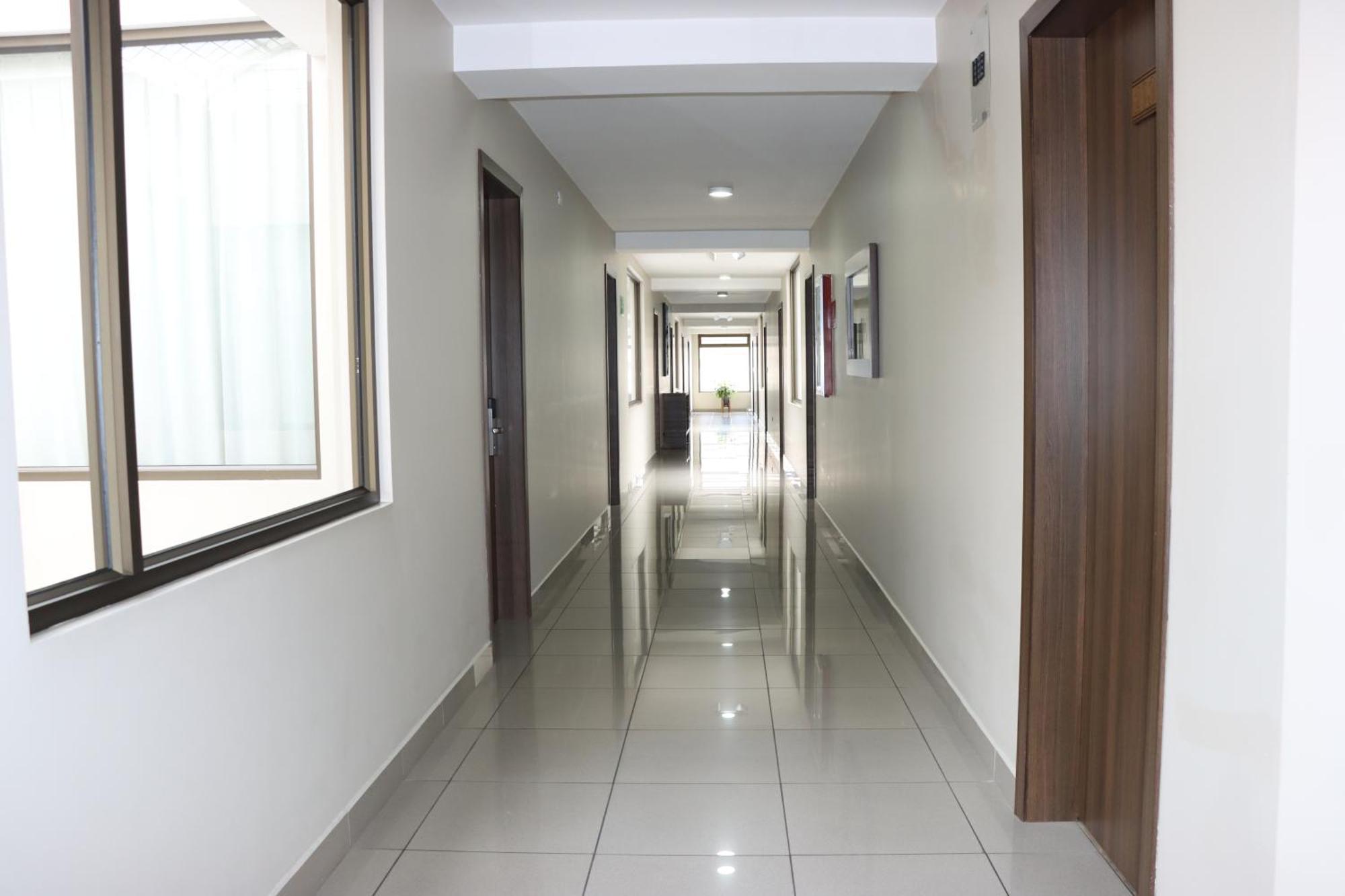 Hotel San Agustin Plaza Latacunga Esterno foto