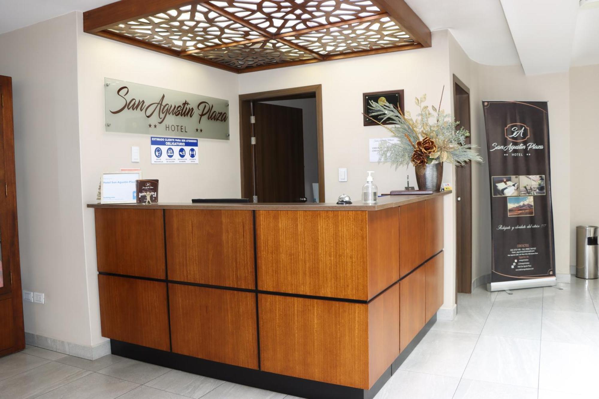Hotel San Agustin Plaza Latacunga Esterno foto
