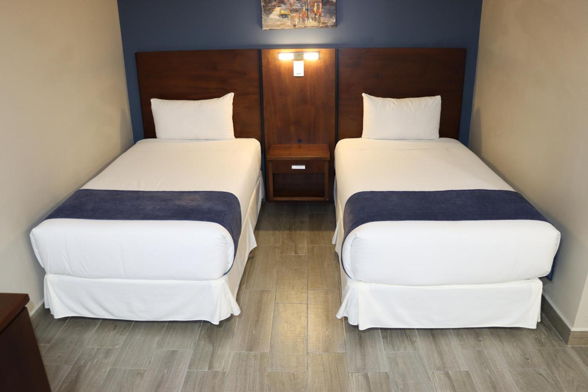 Hotel San Agustin Plaza Latacunga Esterno foto