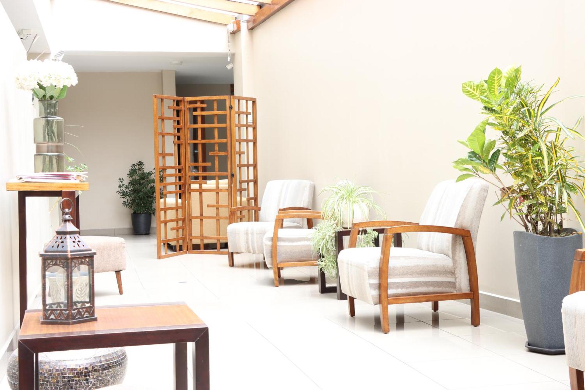 Hotel San Agustin Plaza Latacunga Esterno foto