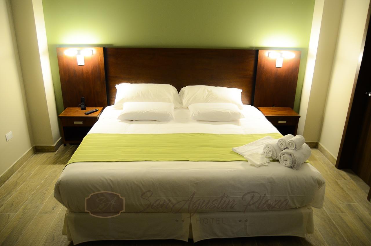 Hotel San Agustin Plaza Latacunga Esterno foto